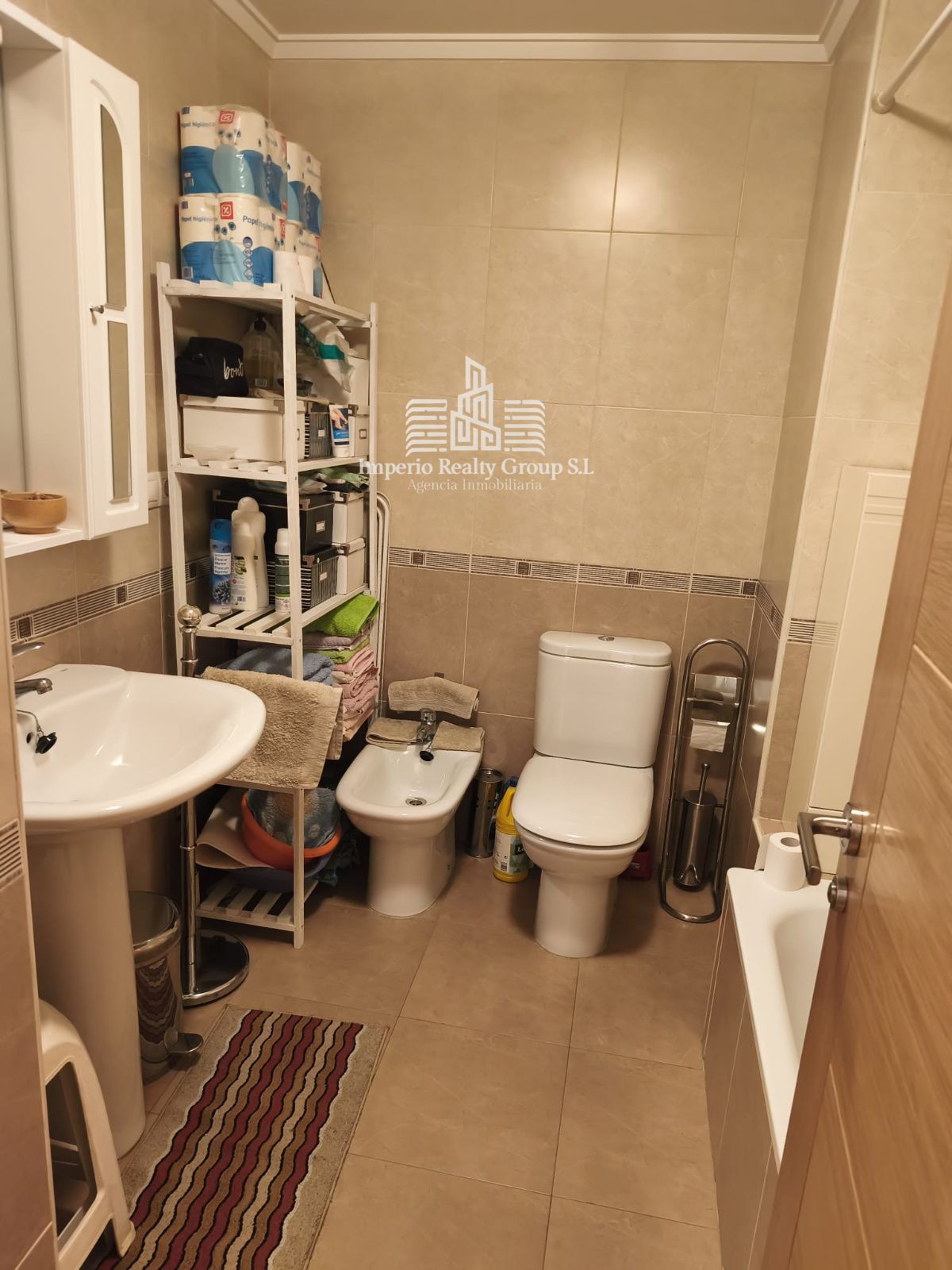 🏡 Exclusivo piso de 3 dormitorios con terraza, suelo radiante y vistas a la montaña en El Entrego