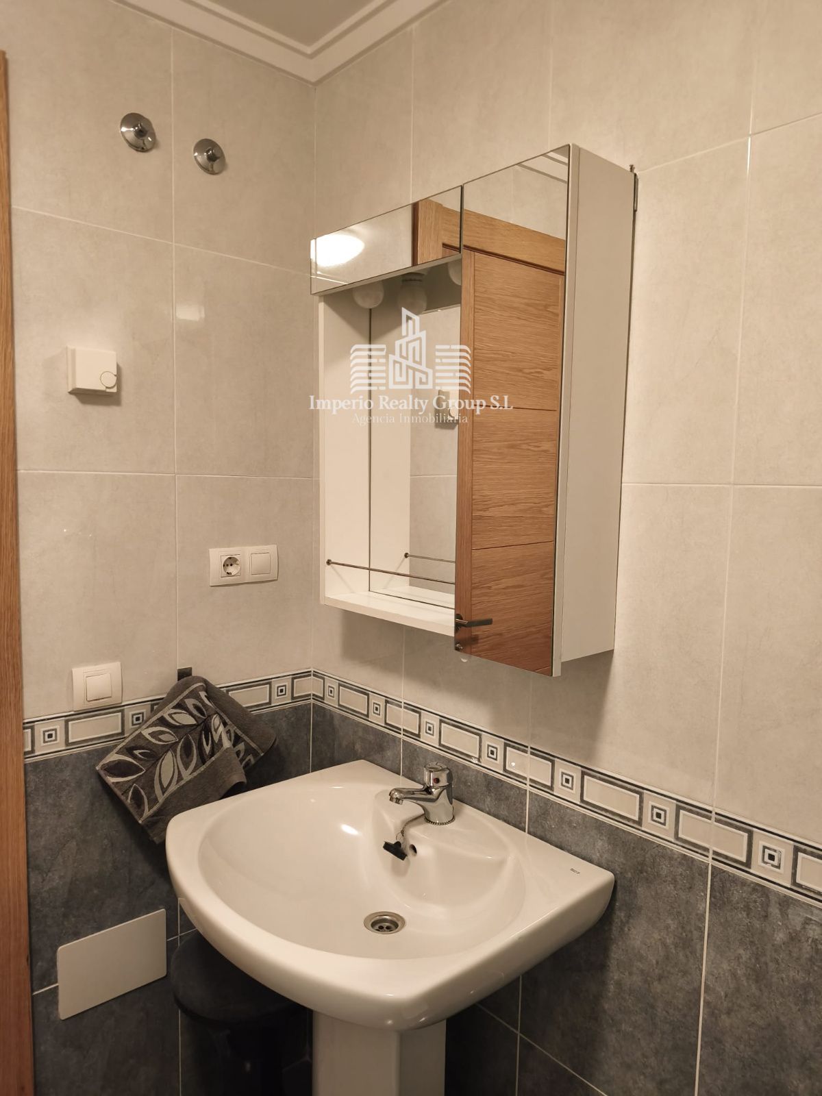 🏡 Exclusivo piso de 3 dormitorios con terraza, suelo radiante y vistas a la montaña en El Entrego