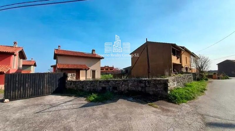 Chalet Independiente en venta Luces, Asturias. Ref: 1275.  Imperio Realty Group