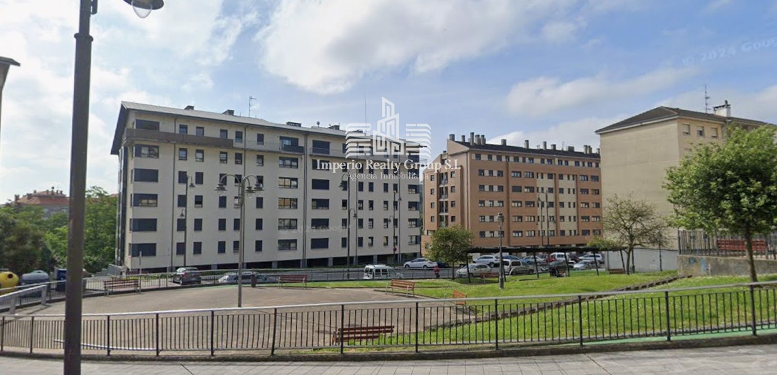Piso bajo de 3 habitaciones con calefacción de gas en Barrio de La Luz, Avilés