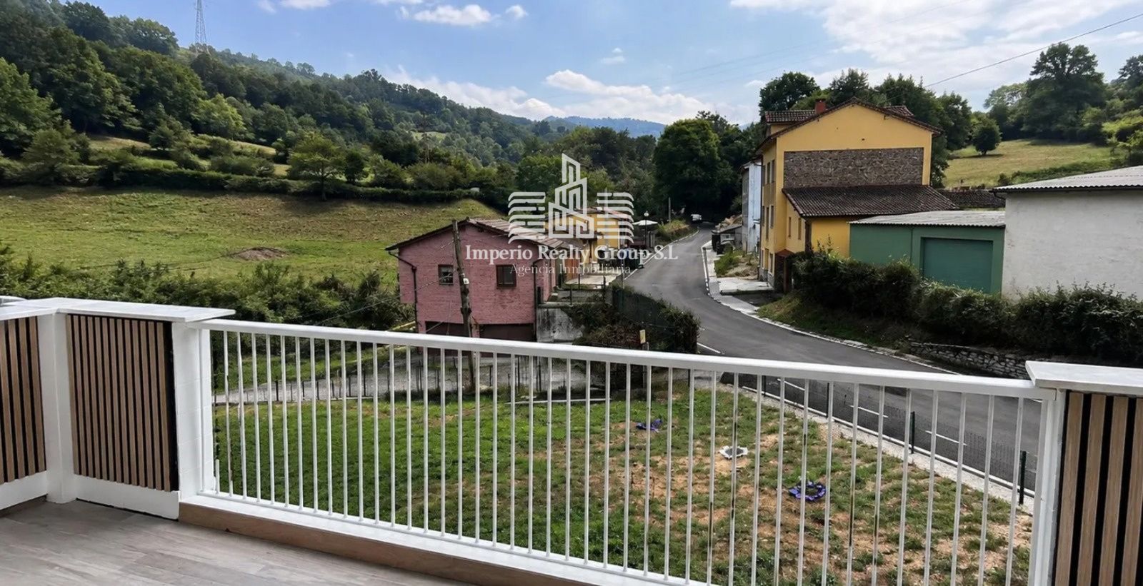 🏡 Apartamento totalmente reformado de 3 dormitorios con balcón y vistas en Riosa, Asturias
