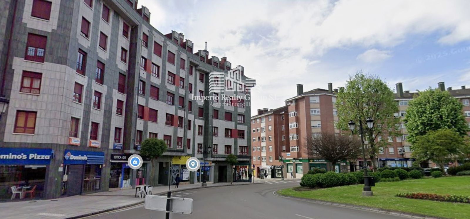 Piso luminoso de 3 habitaciones con garaje y trastero en La Corredoria