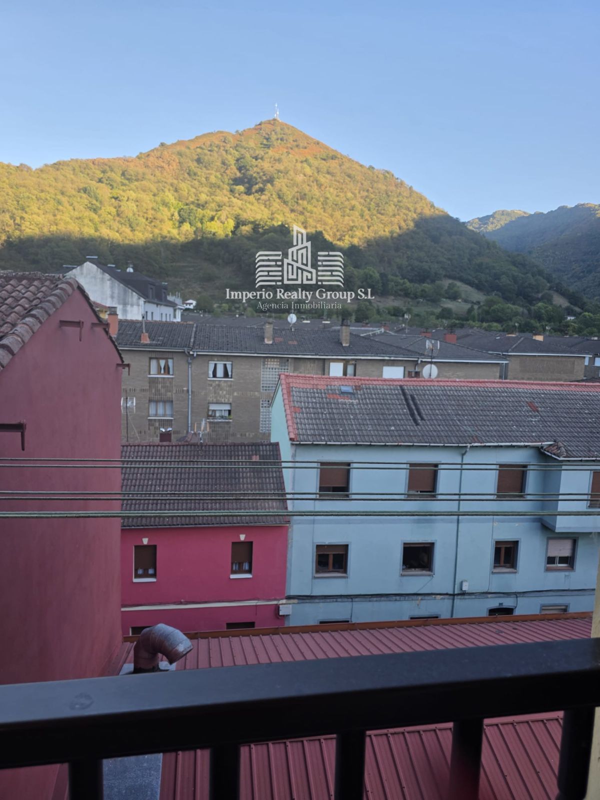 🏠 Piso en venta en Moreda – 51 m² + garaje 