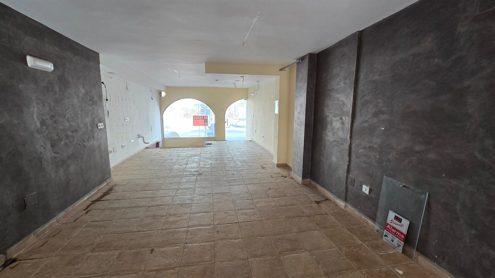 locales-comerciales en benalmadena · puerto-marina 430000€