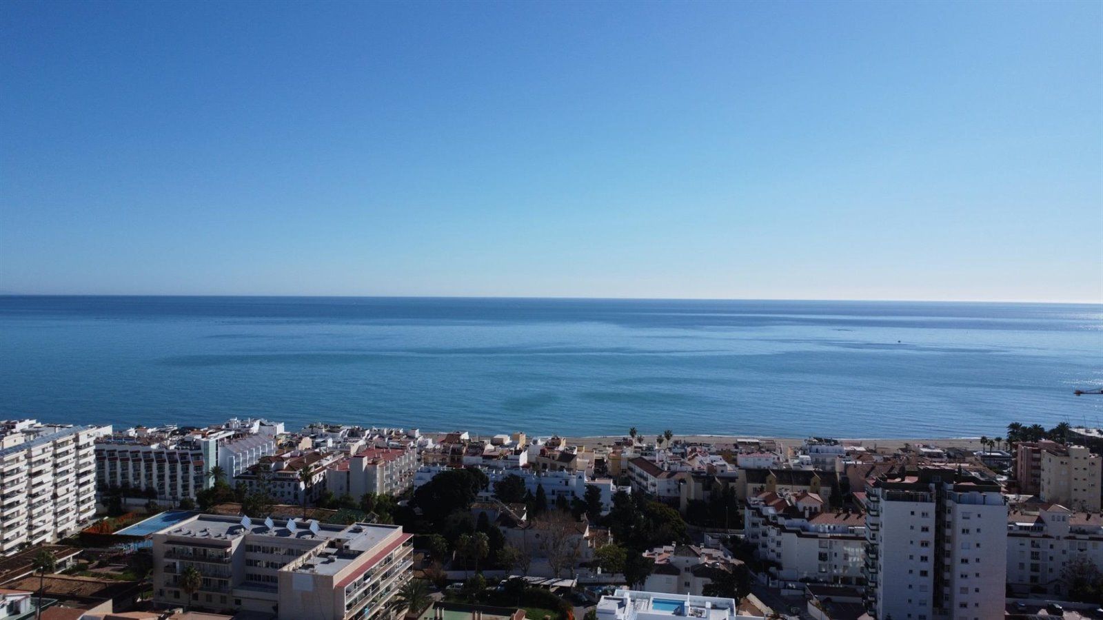 pisos en torremolinos · la-carihuela---los-nidos 702846€