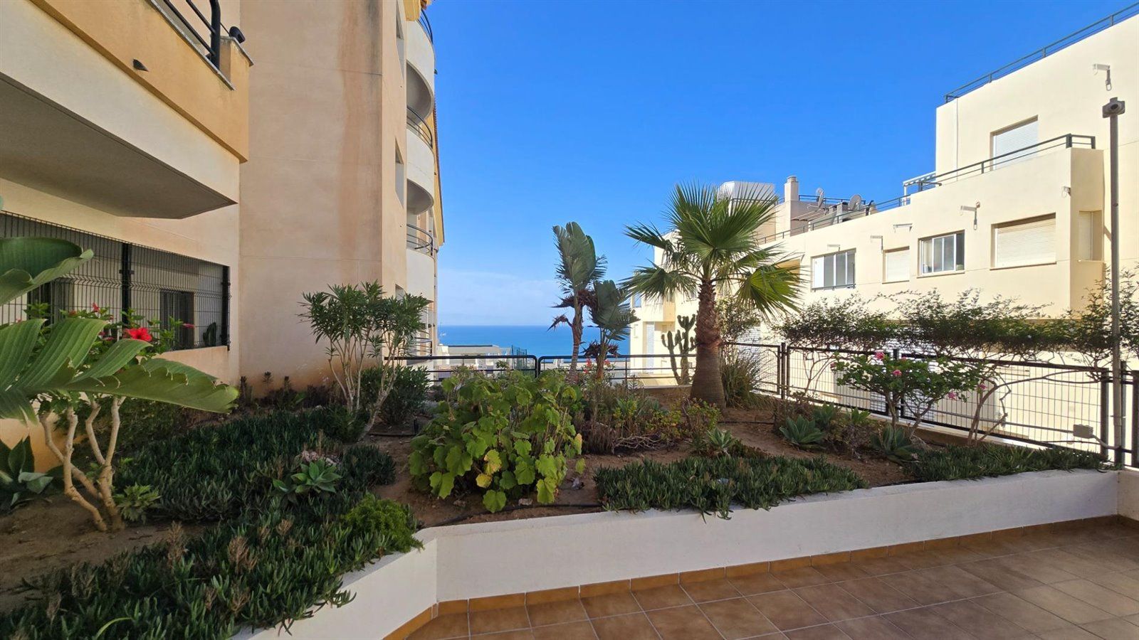 pisos en benalmadena · zona-centro-comercial-torrequebrada 259000€