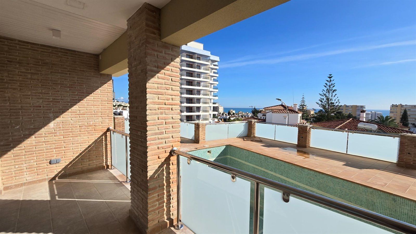 pisos en torremolinos · montemar 590000€