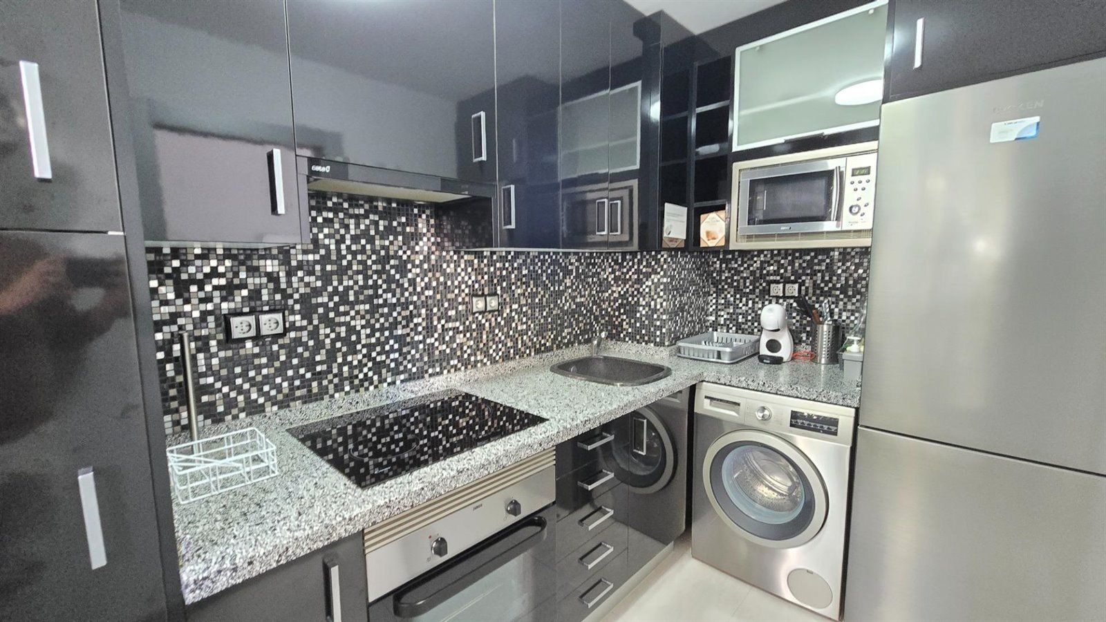 pisos en torremolinos · la-carihuela 438000€