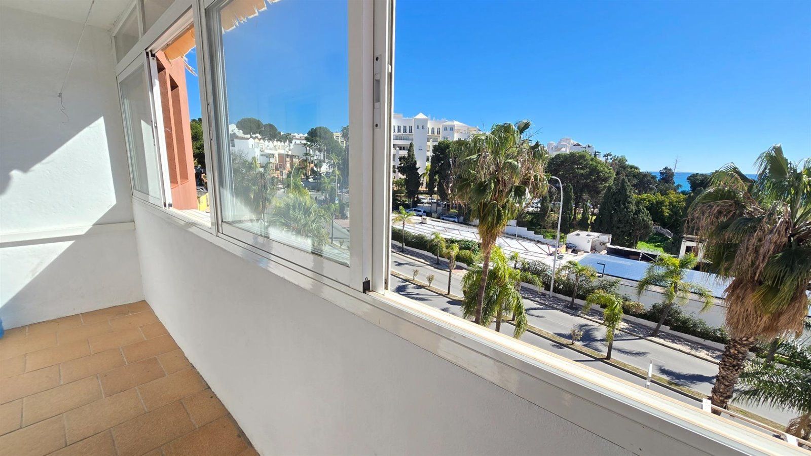 pisos en torremolinos · la-carihuela 438000€