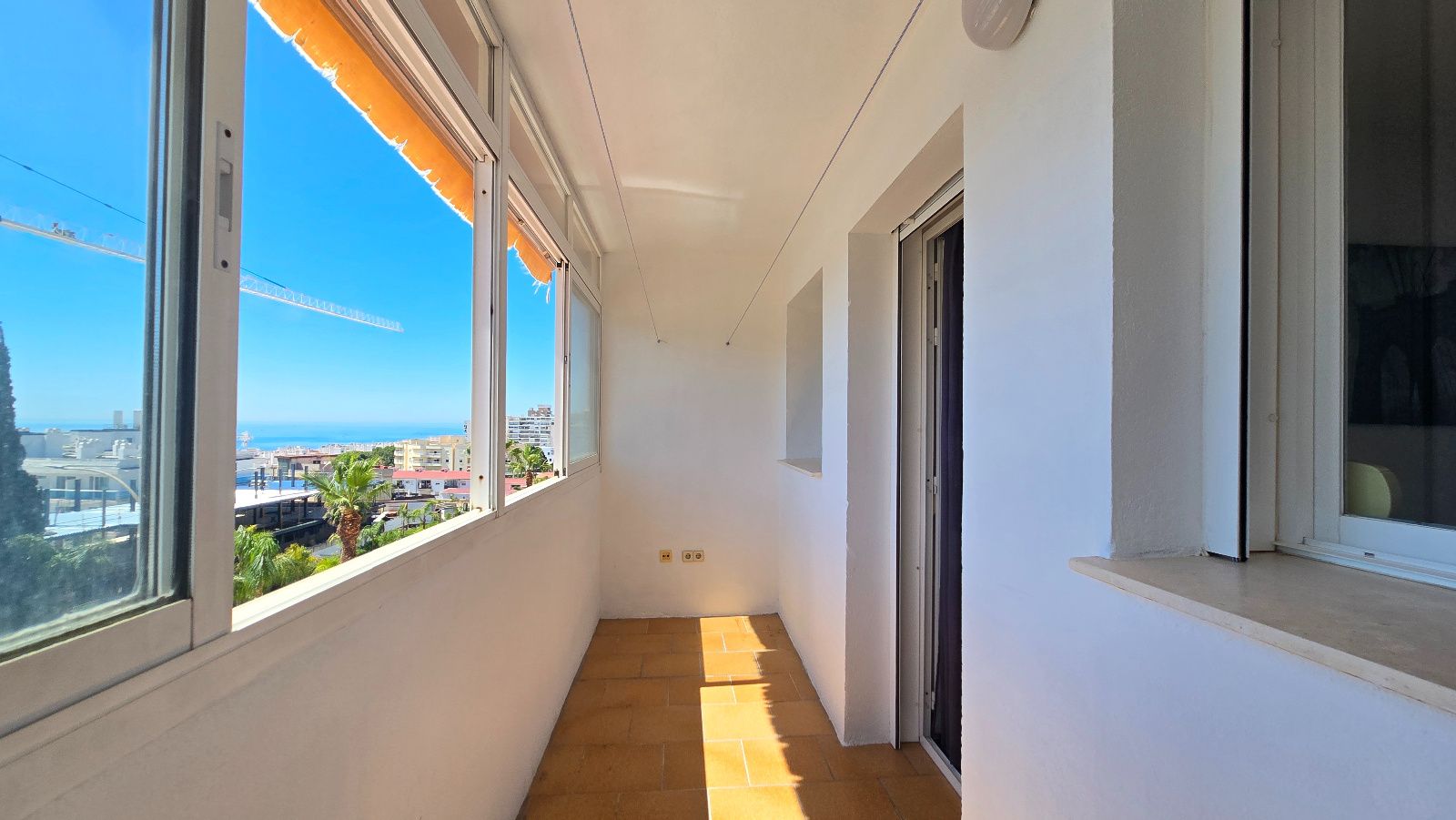 pisos en torremolinos · la-carihuela 385000€