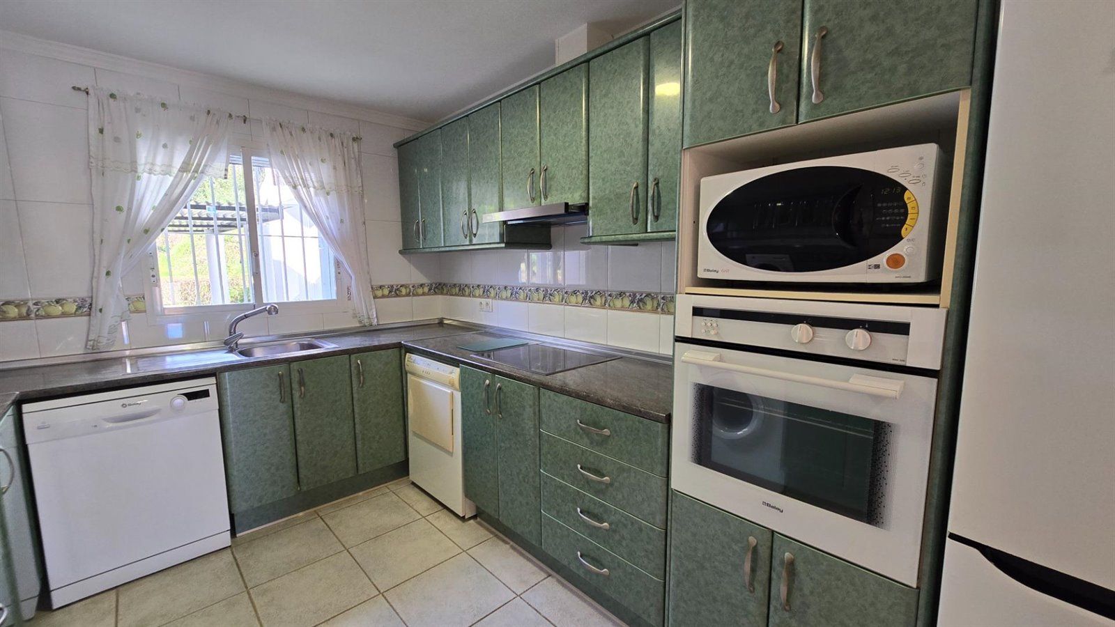 pisos en benahavis · la-quinta 610000€