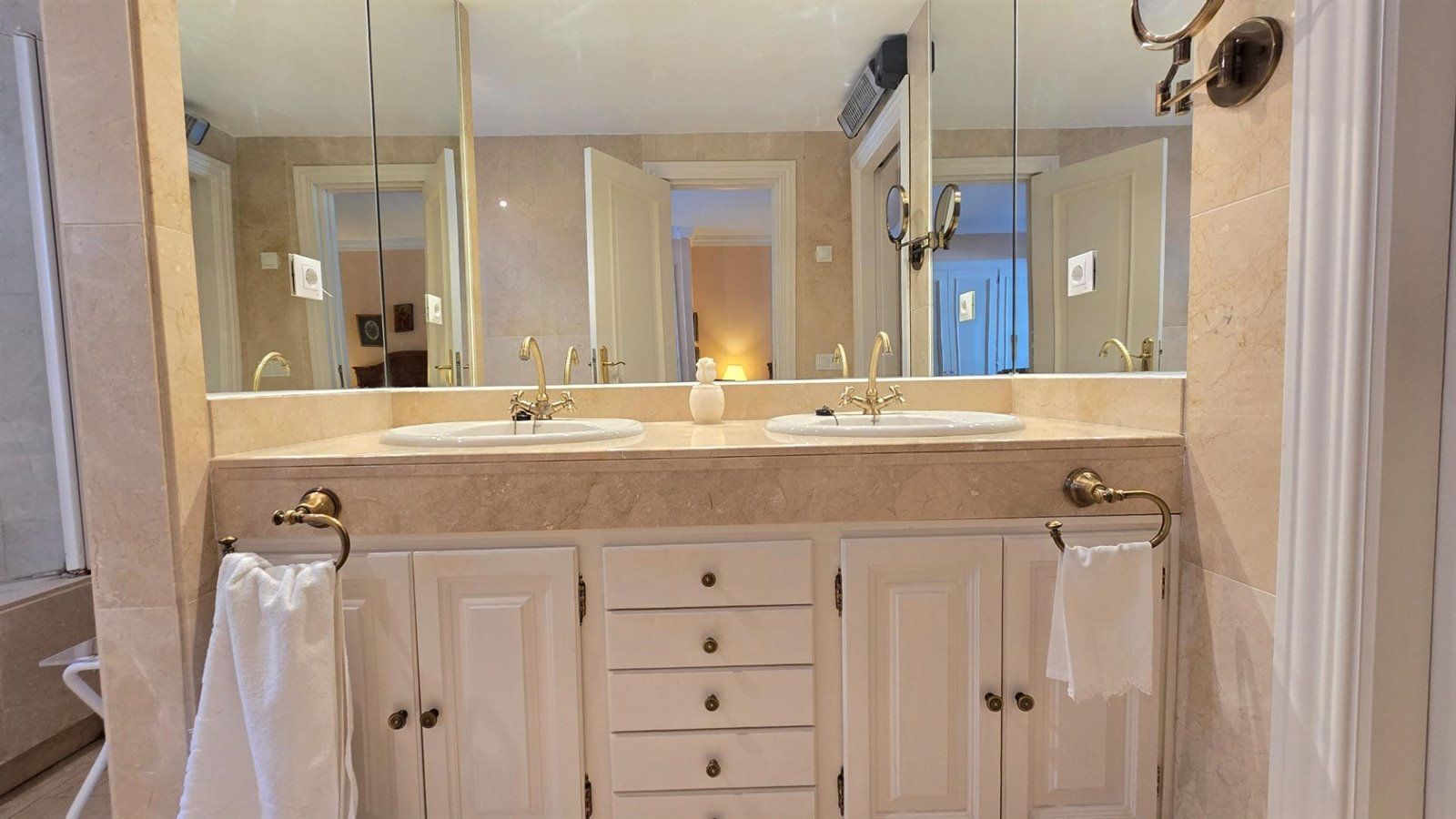 pisos en benahavis · la-quinta 610000€