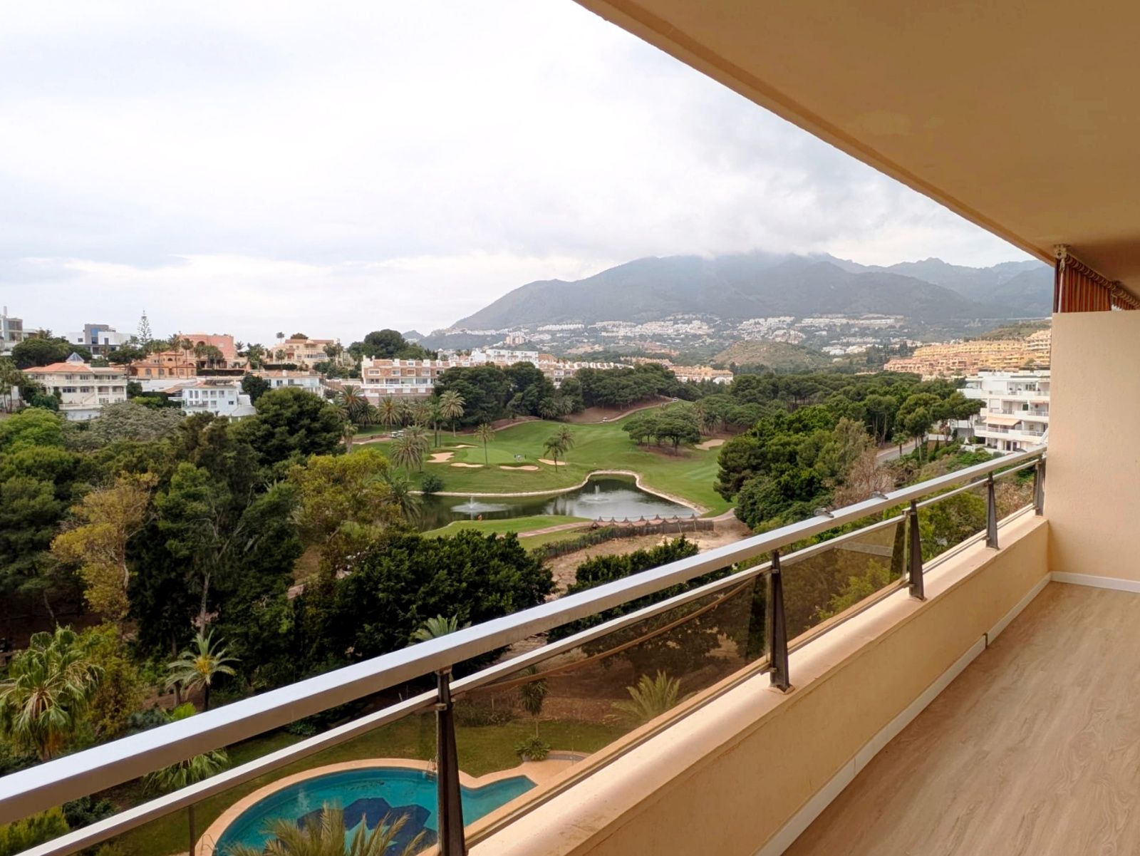 pisos en benalmadena · hacienda-torrequebrada 299000€