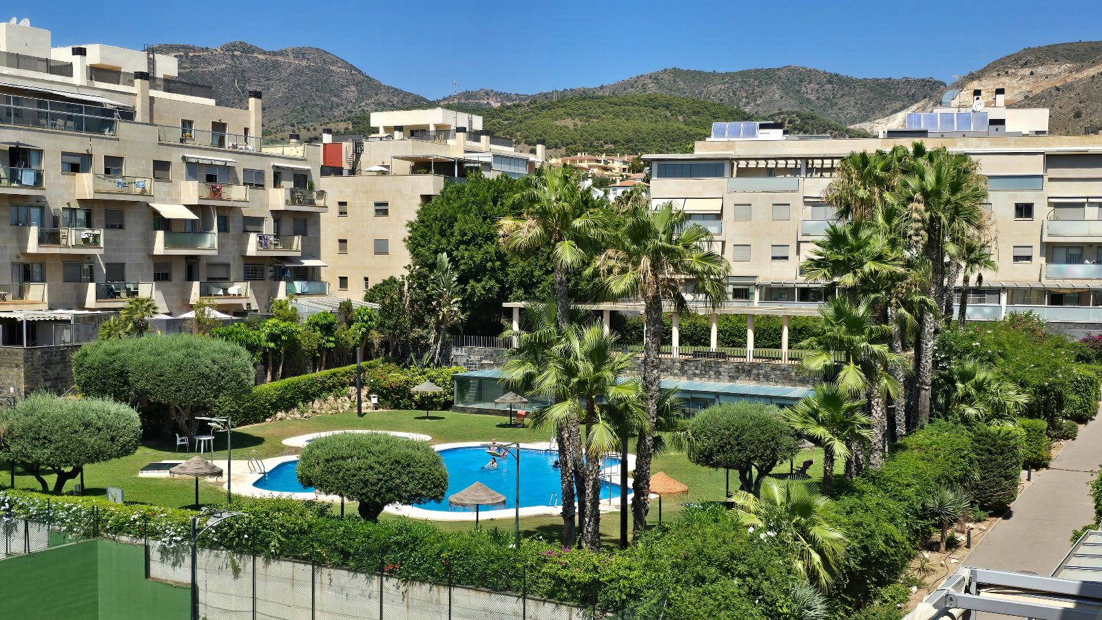 pisos en torremolinos ·  540000€