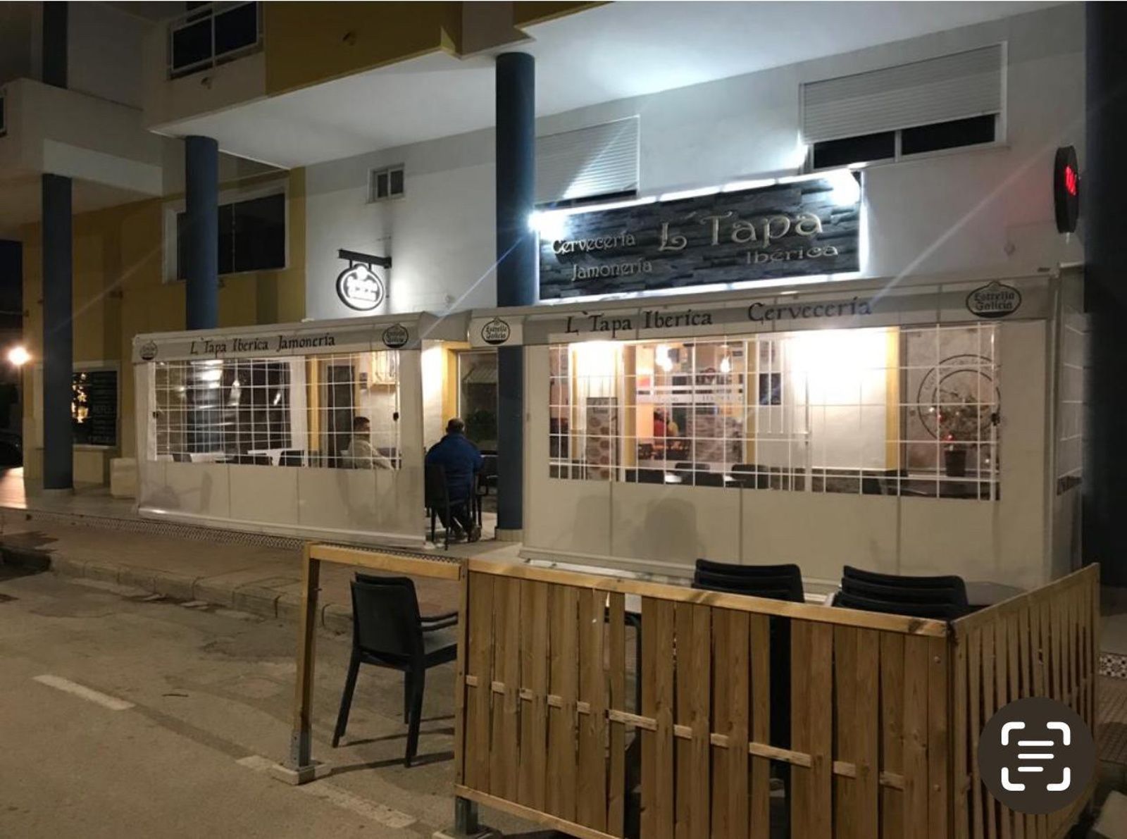 locales-comerciales en oliva ·  350000€