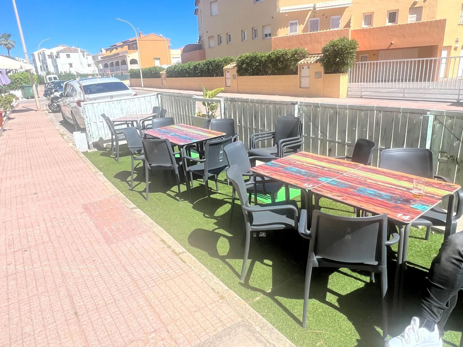 locales-comerciales en oliva ·  350000€