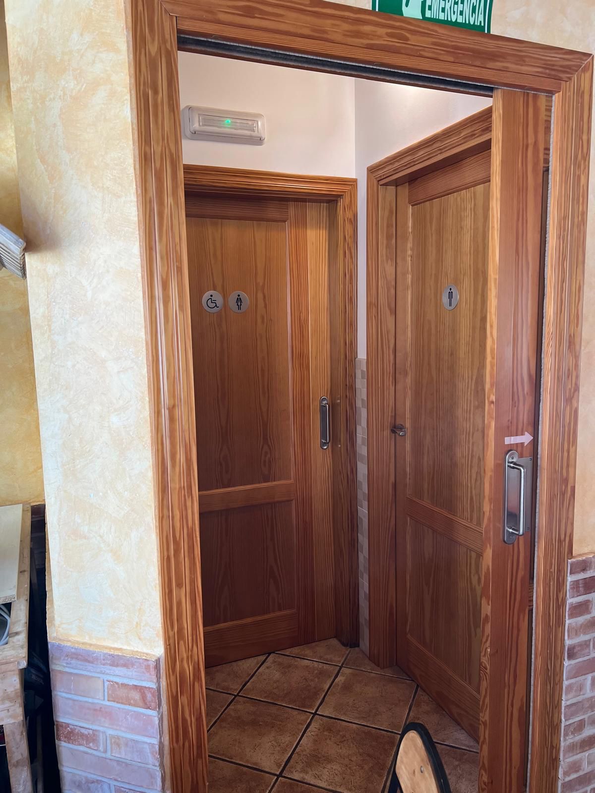 locales-comerciales en oliva ·  350000€