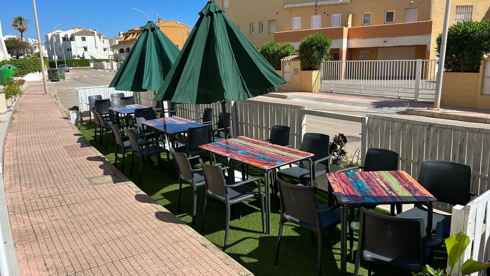 locales-comerciales en oliva ·  350000€