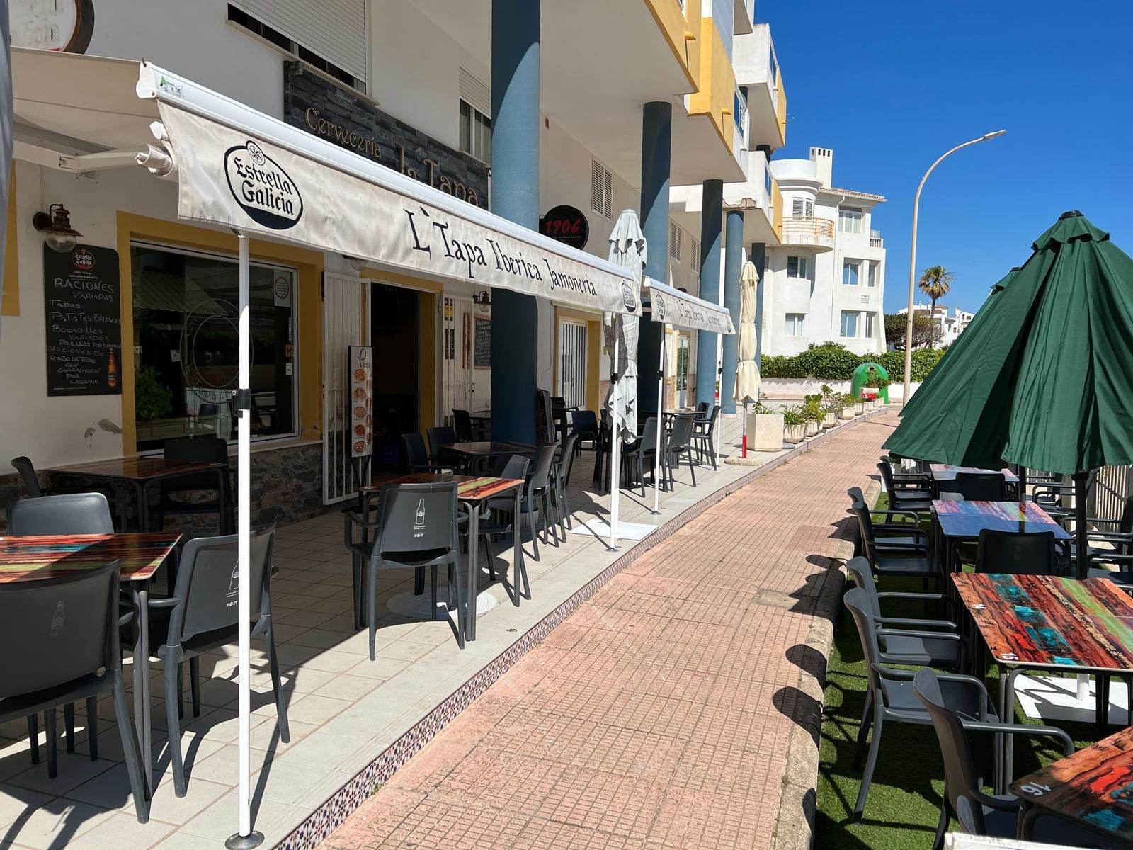 locales-comerciales en oliva ·  350000€