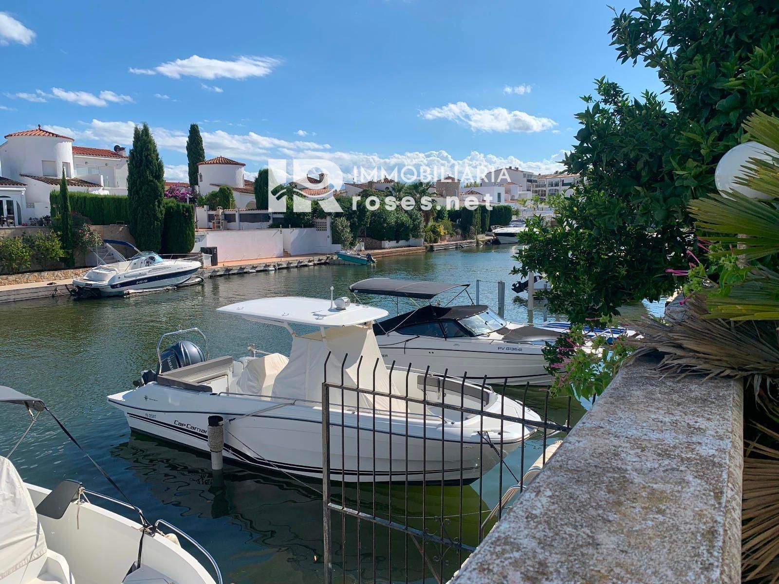 Cases en venda Empuriabrava, Girona. Ref: 3525. Immo roses.net