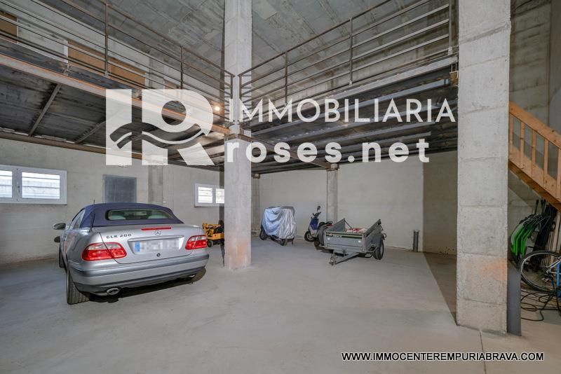 Edificio Singular en venta Empuriabrava, Girona. Ref: 3900. Immo roses.net