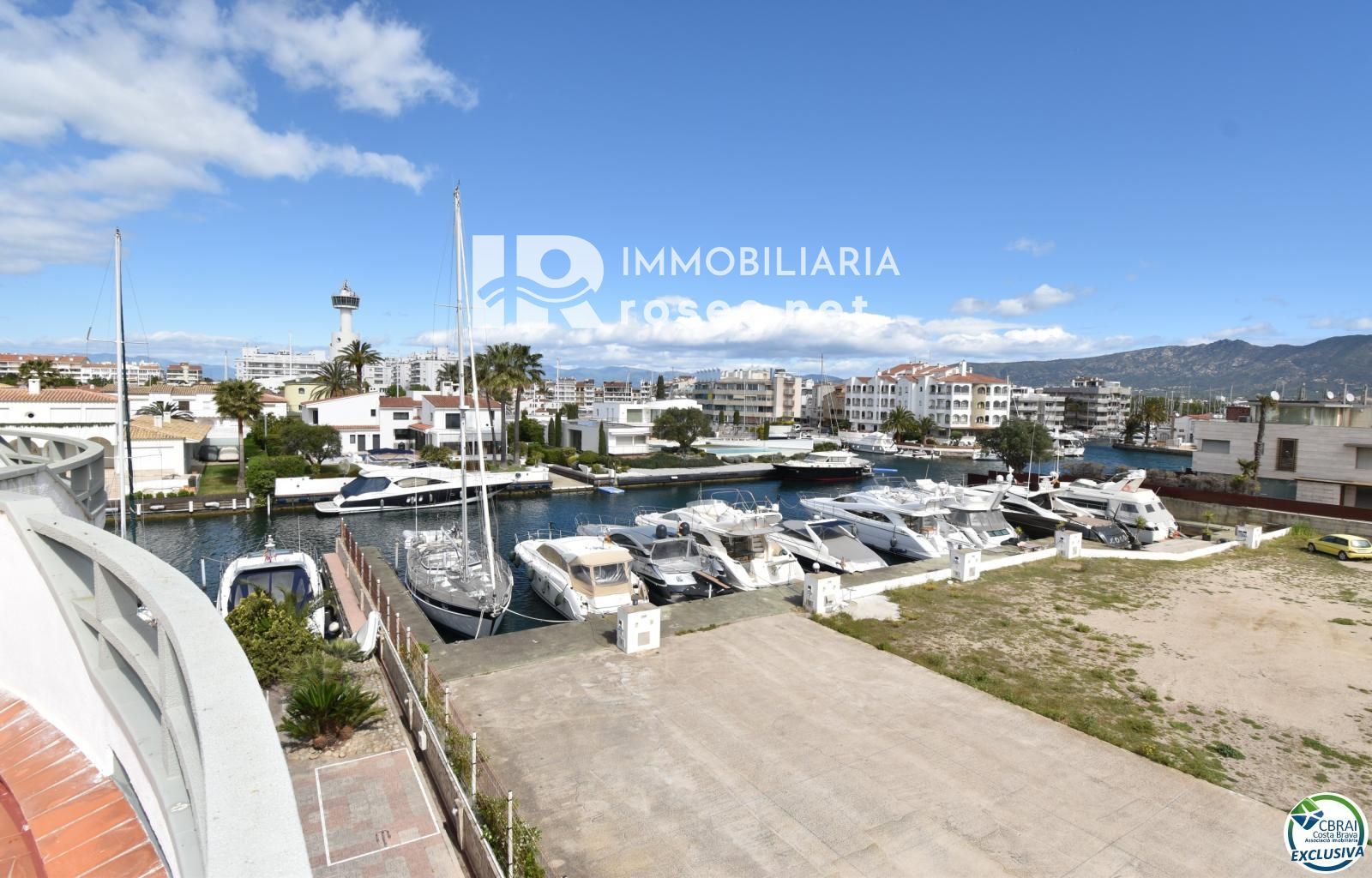 Chalet Independiente en venta Empuriabrava, Girona. Ref: 3925. Immo roses.net