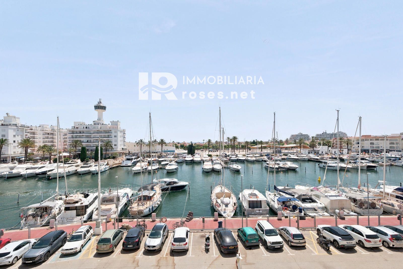 PORT GREC NAUTICA estudio a reformar, con vistas al canal principal de Empuriabrava