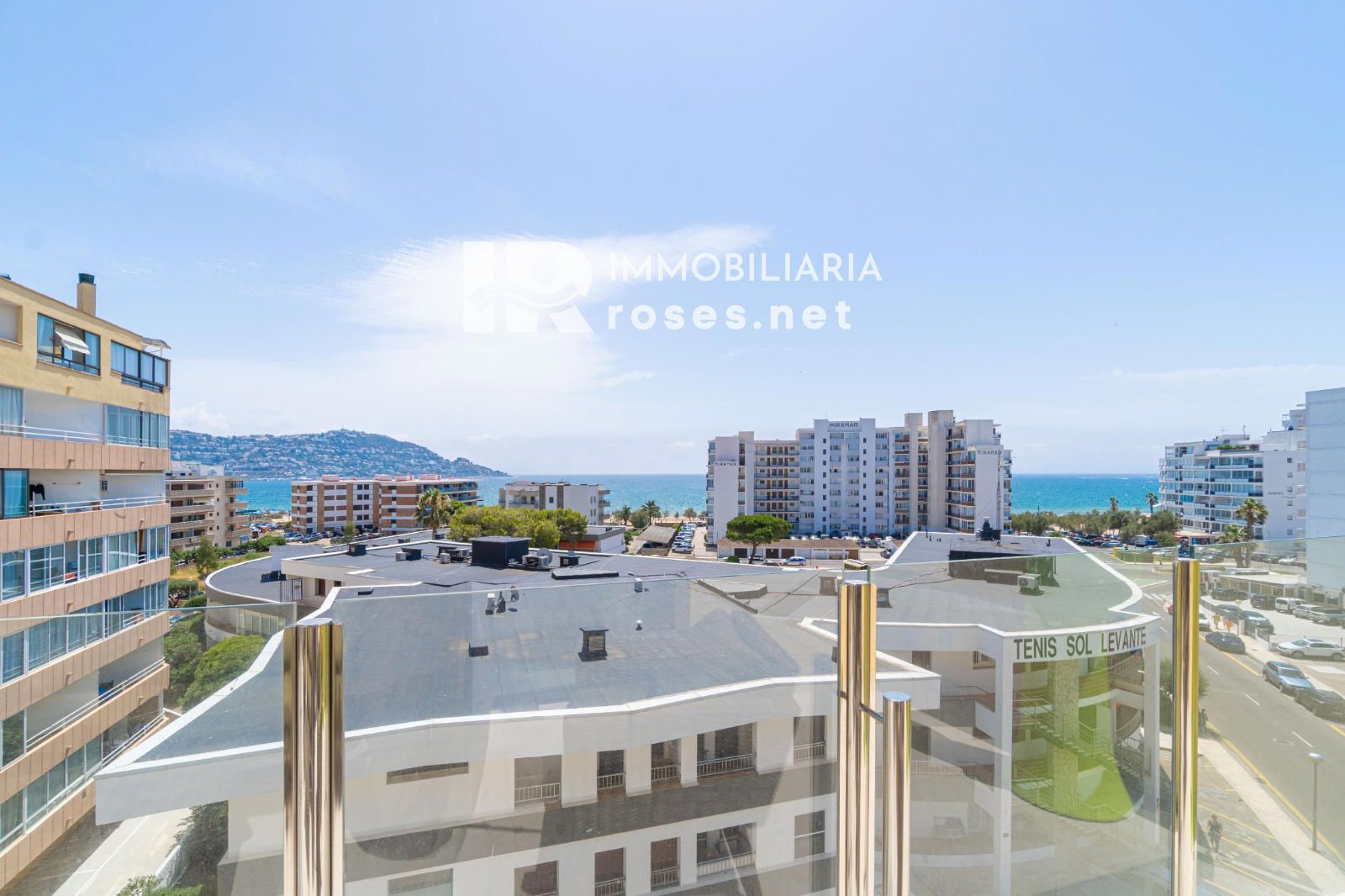 Neubau-Penthouse mit großer Terrasse und Meerblick - Foto 9