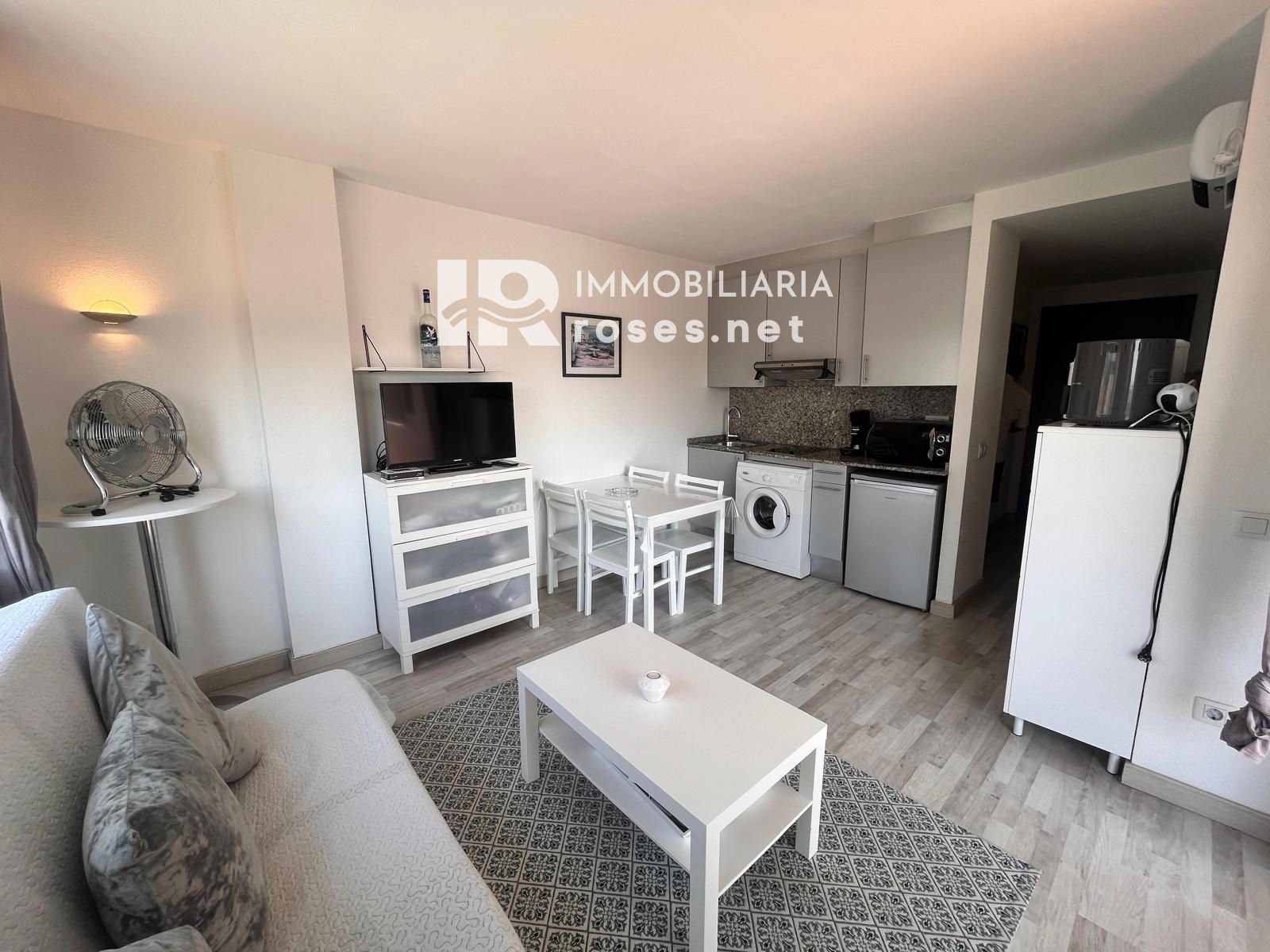 PORT CANIGÓ II Elegante apartamento de 1 dormitorio con terraza y vistas al canal