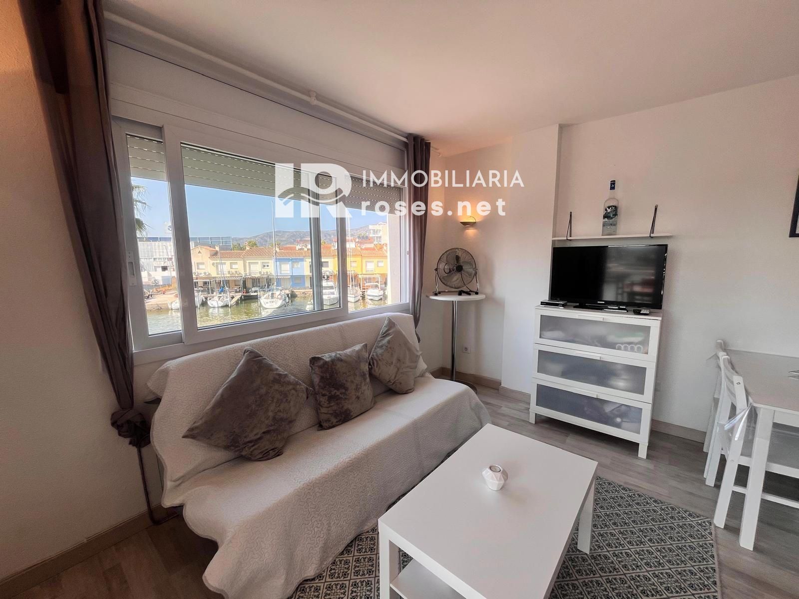 PORT CANIGÓ II Elegante apartamento de 1 dormitorio con terraza y vistas al canal