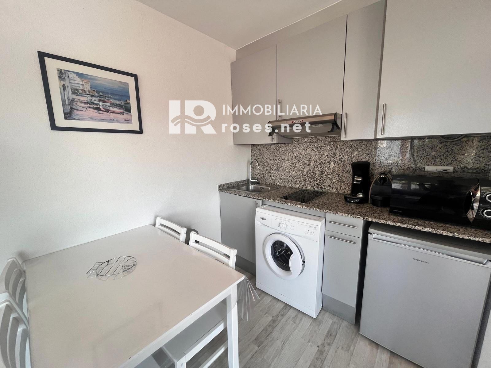 PORT CANIGÓ II Elegante apartamento de 1 dormitorio con terraza y vistas al canal