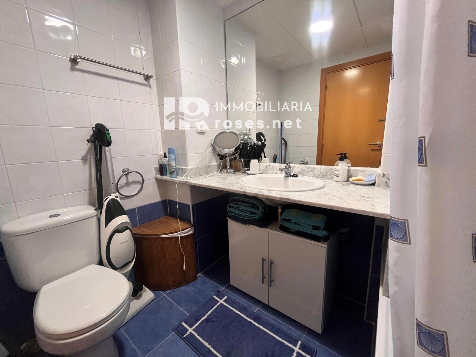 PORT CANIGÓ II Elegante apartamento de 1 dormitorio con terraza y vistas al canal
