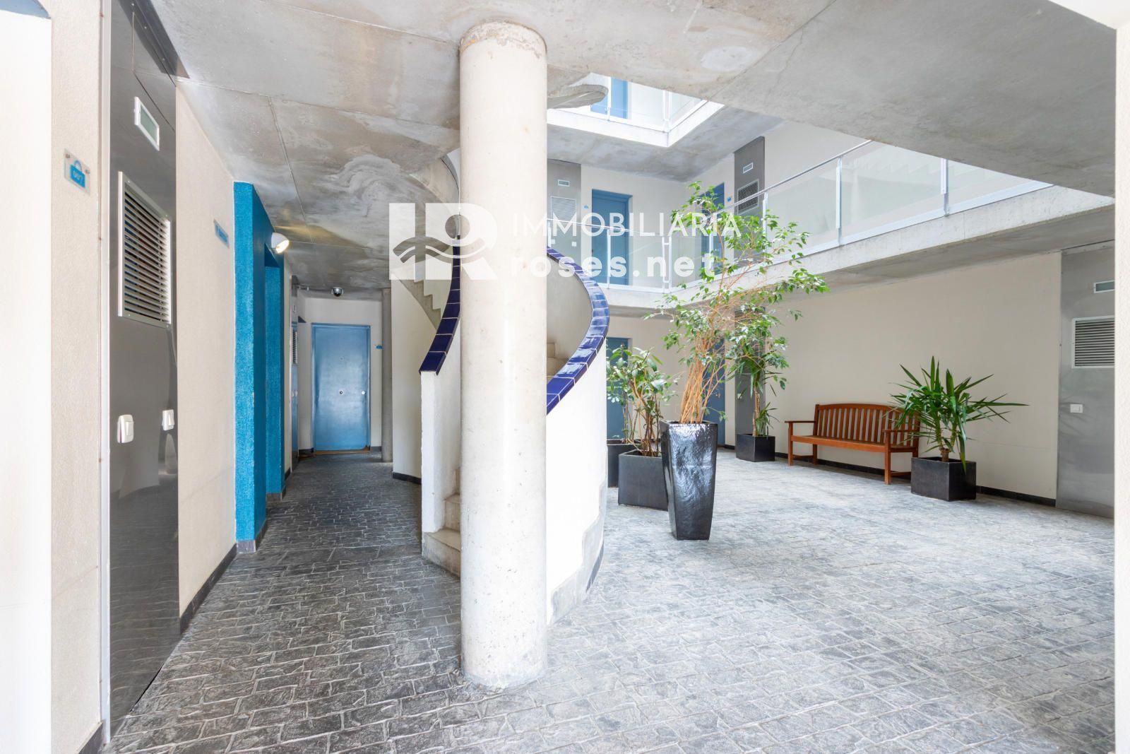 PORT CANIGÓ II Elegante apartamento de 1 dormitorio con terraza y vistas al canal