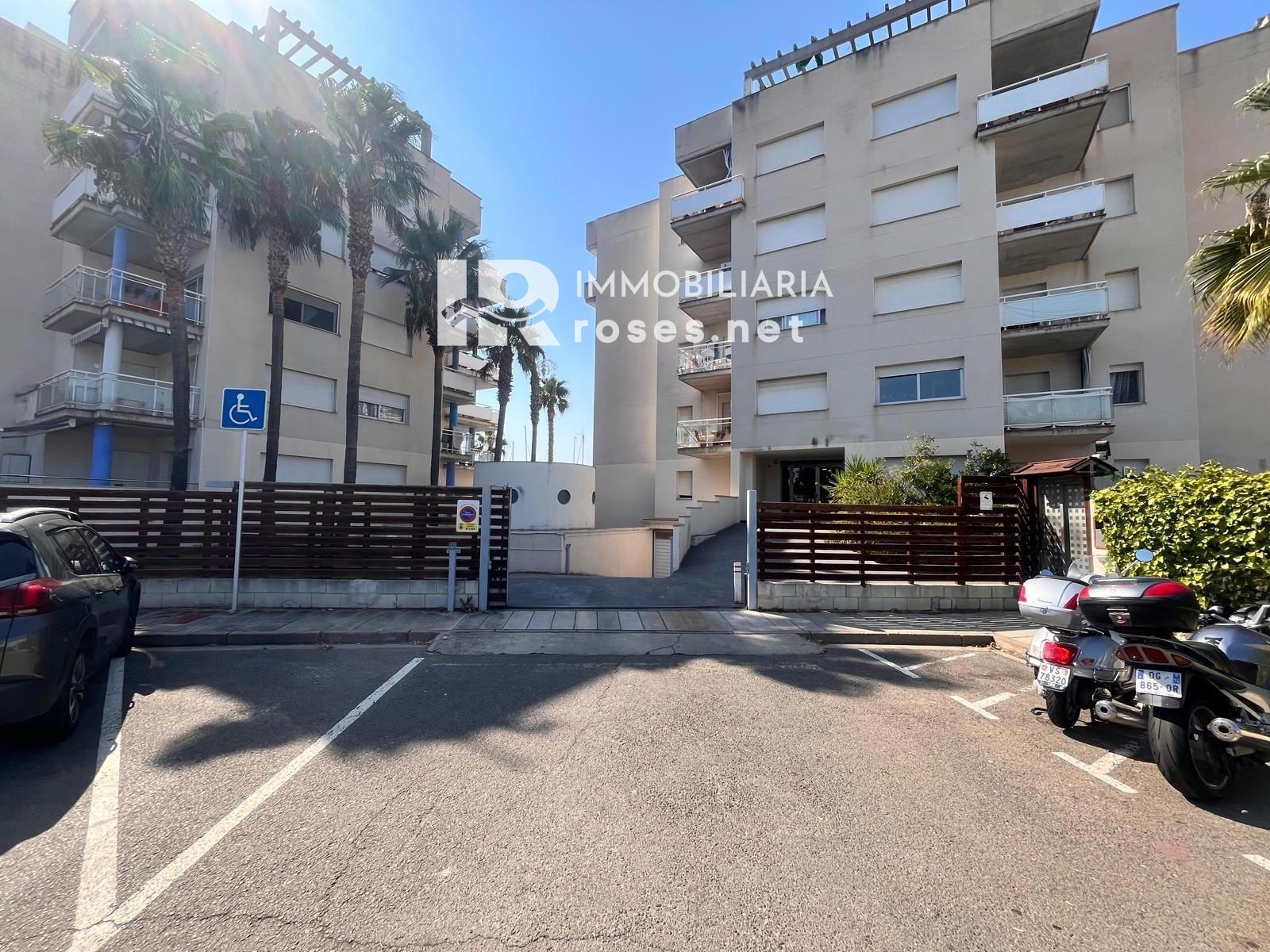 PORT CANIGÓ II Elegante apartamento de 1 dormitorio con terraza y vistas al canal