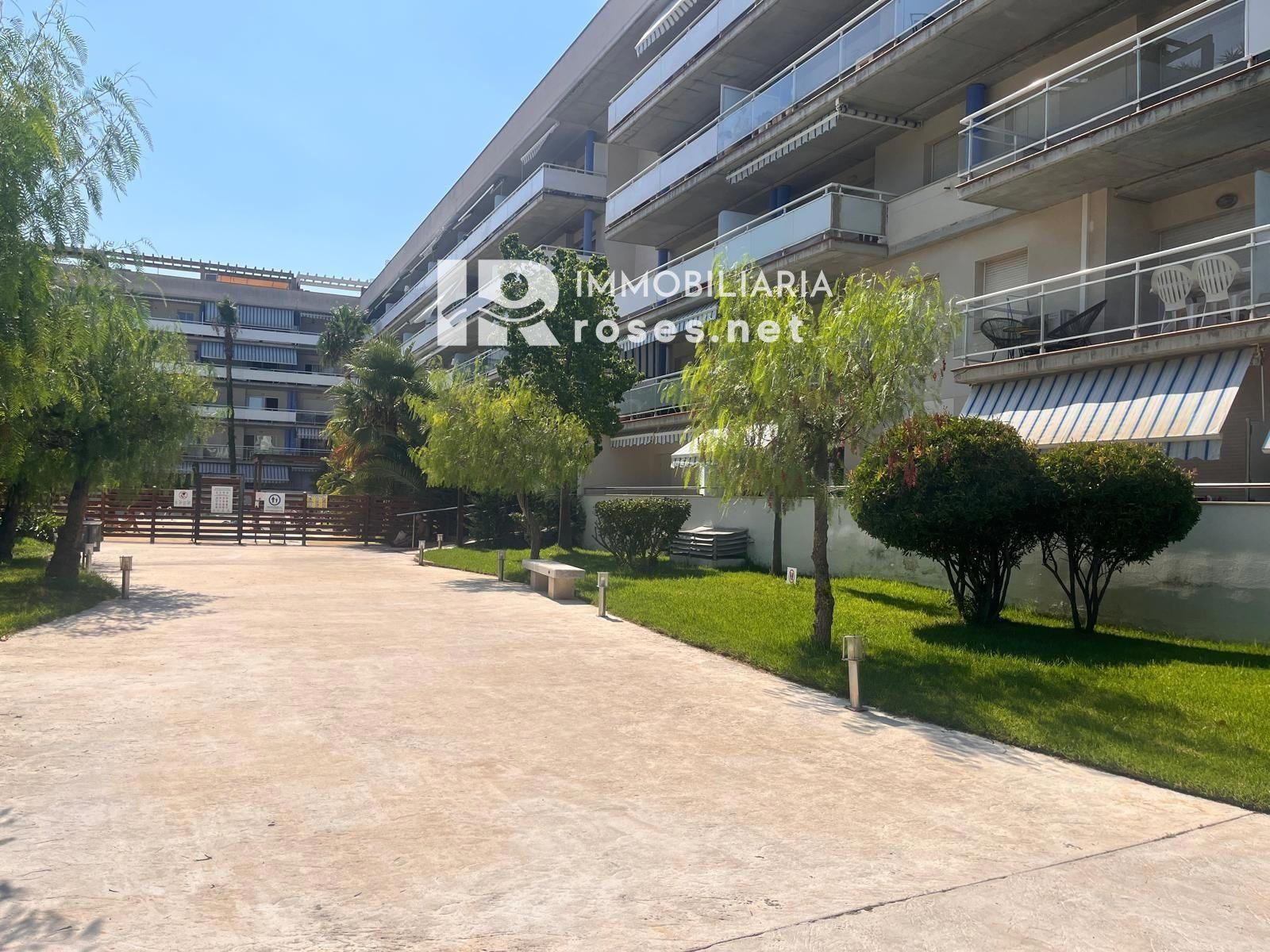 PORT CANIGÓ II Elegante apartamento de 1 dormitorio con terraza y vistas al canal