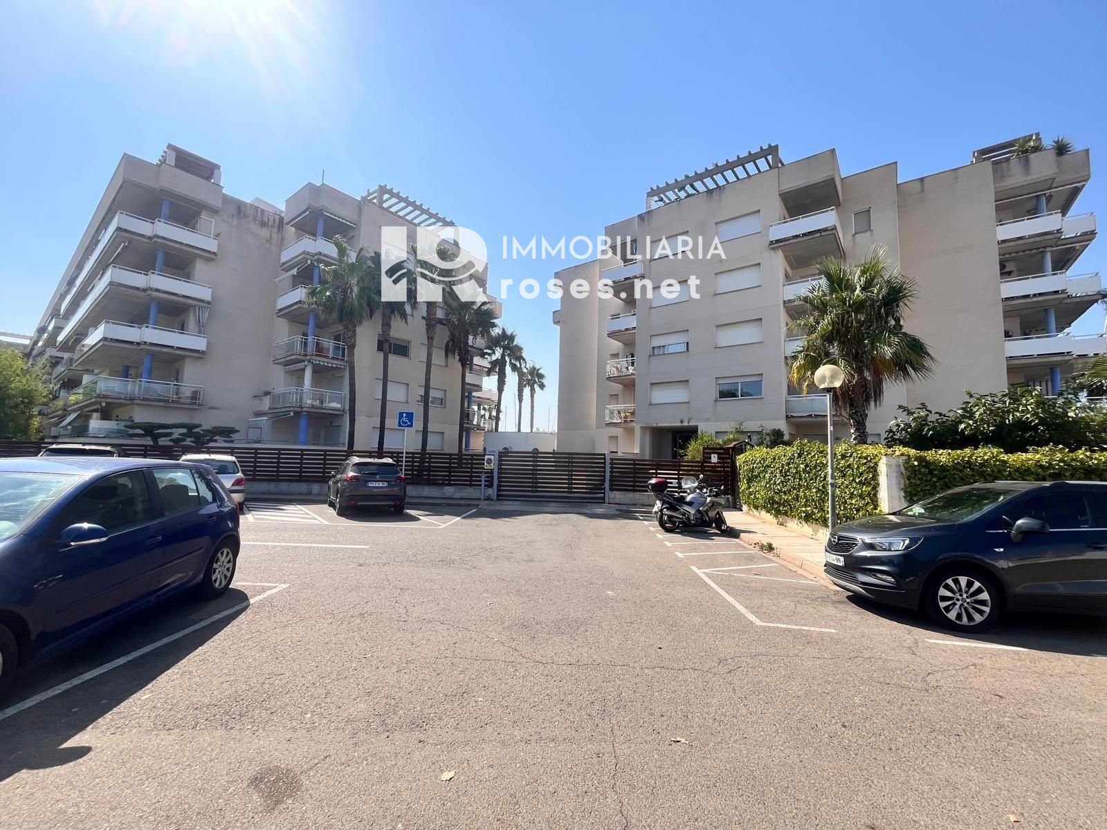 PORT CANIGÓ II Elegante apartamento de 1 dormitorio con terraza y vistas al canal