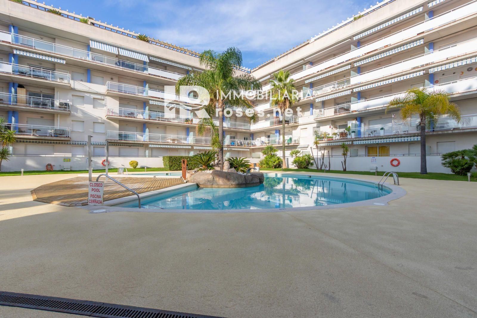 PORT CANIGÓ II Elegante apartamento de 1 dormitorio con terraza y vistas al canal