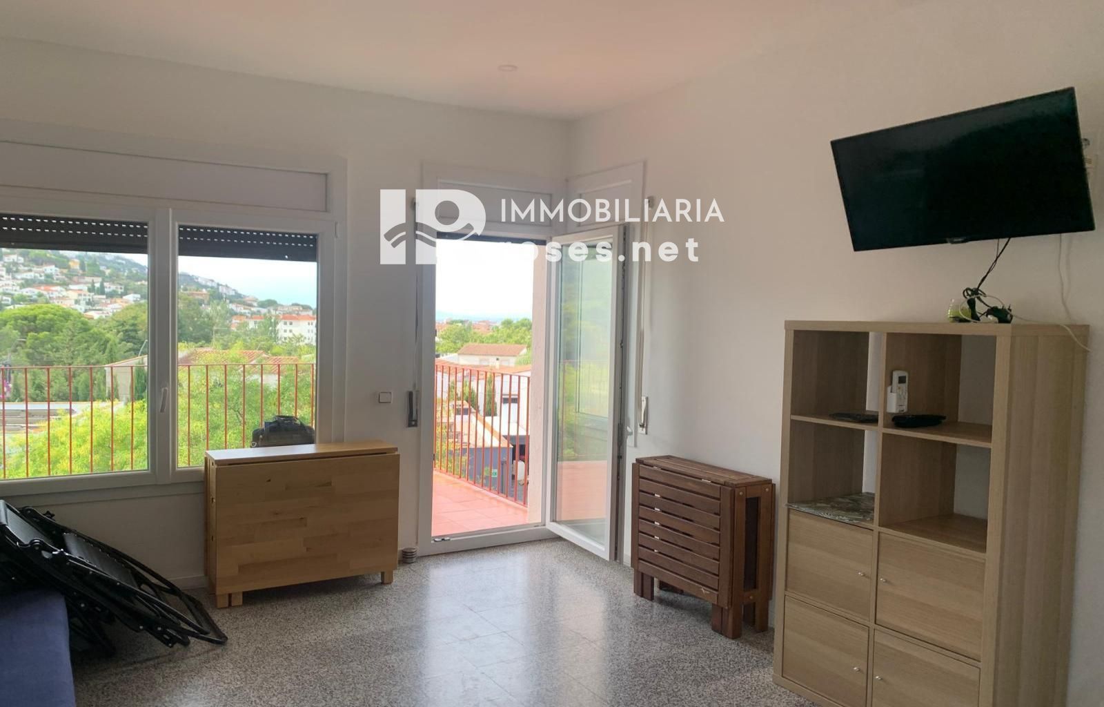 PRECIOSO APARTAMENTO EN MAS OLIVA DE ROSAS