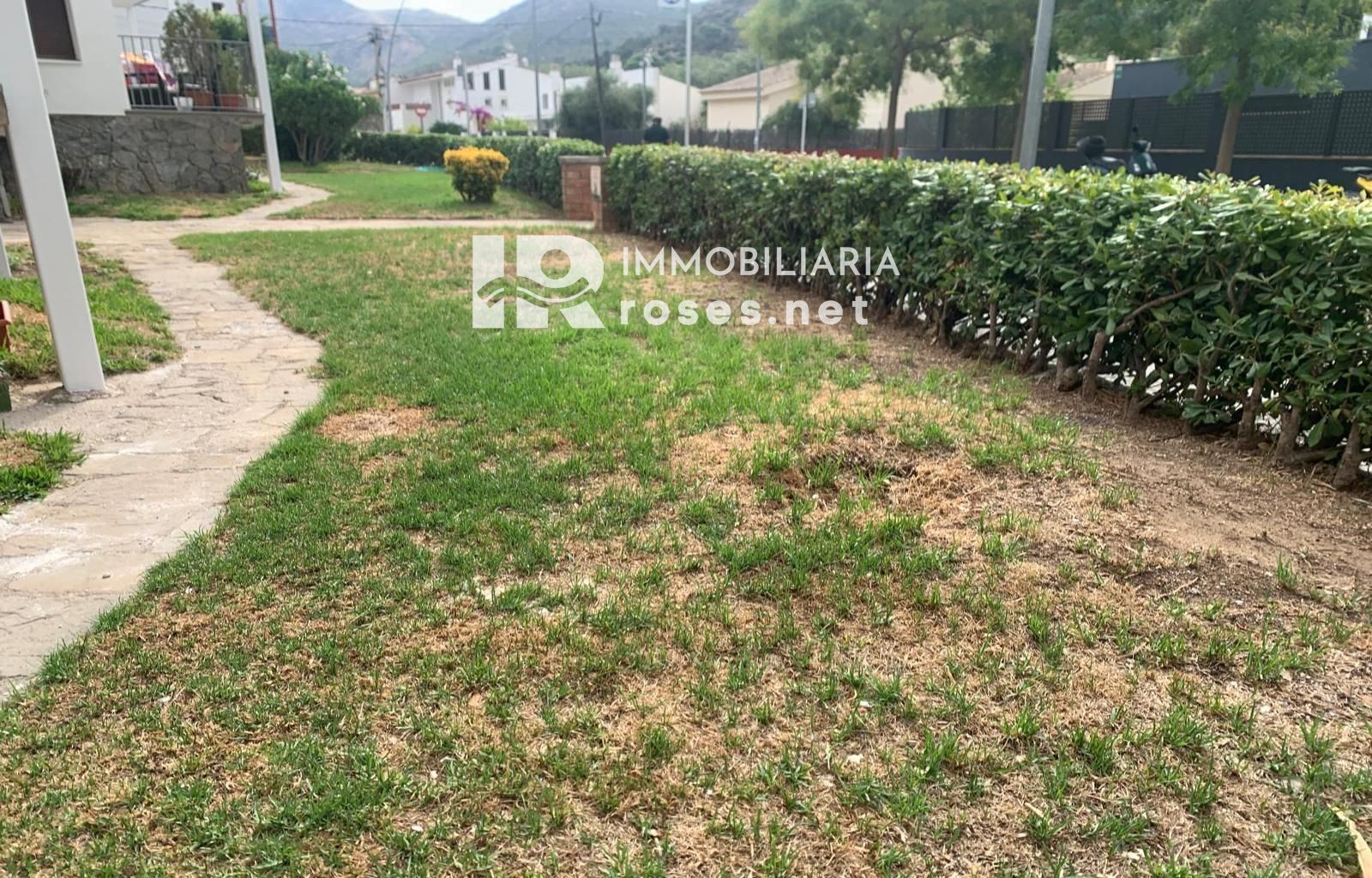 PRECIOSO APARTAMENTO EN MAS OLIVA DE ROSAS