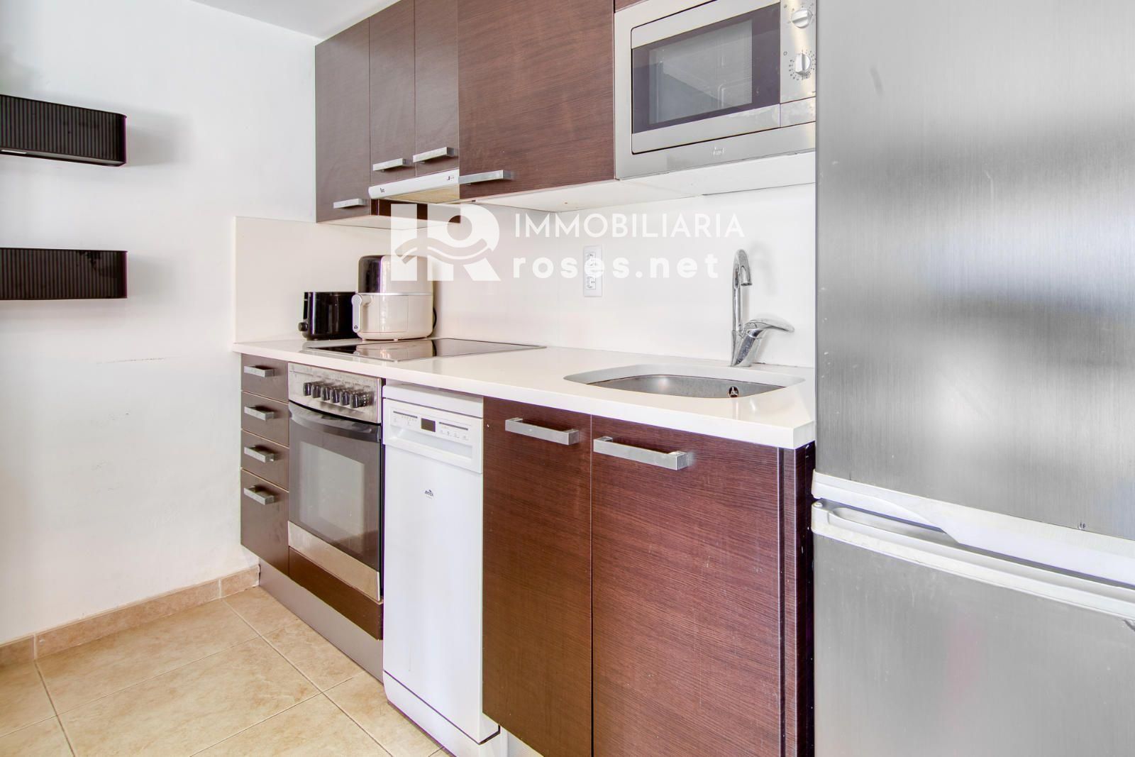 Apartamento moderno en planta baja con terraza y piscina en Santa Margarita