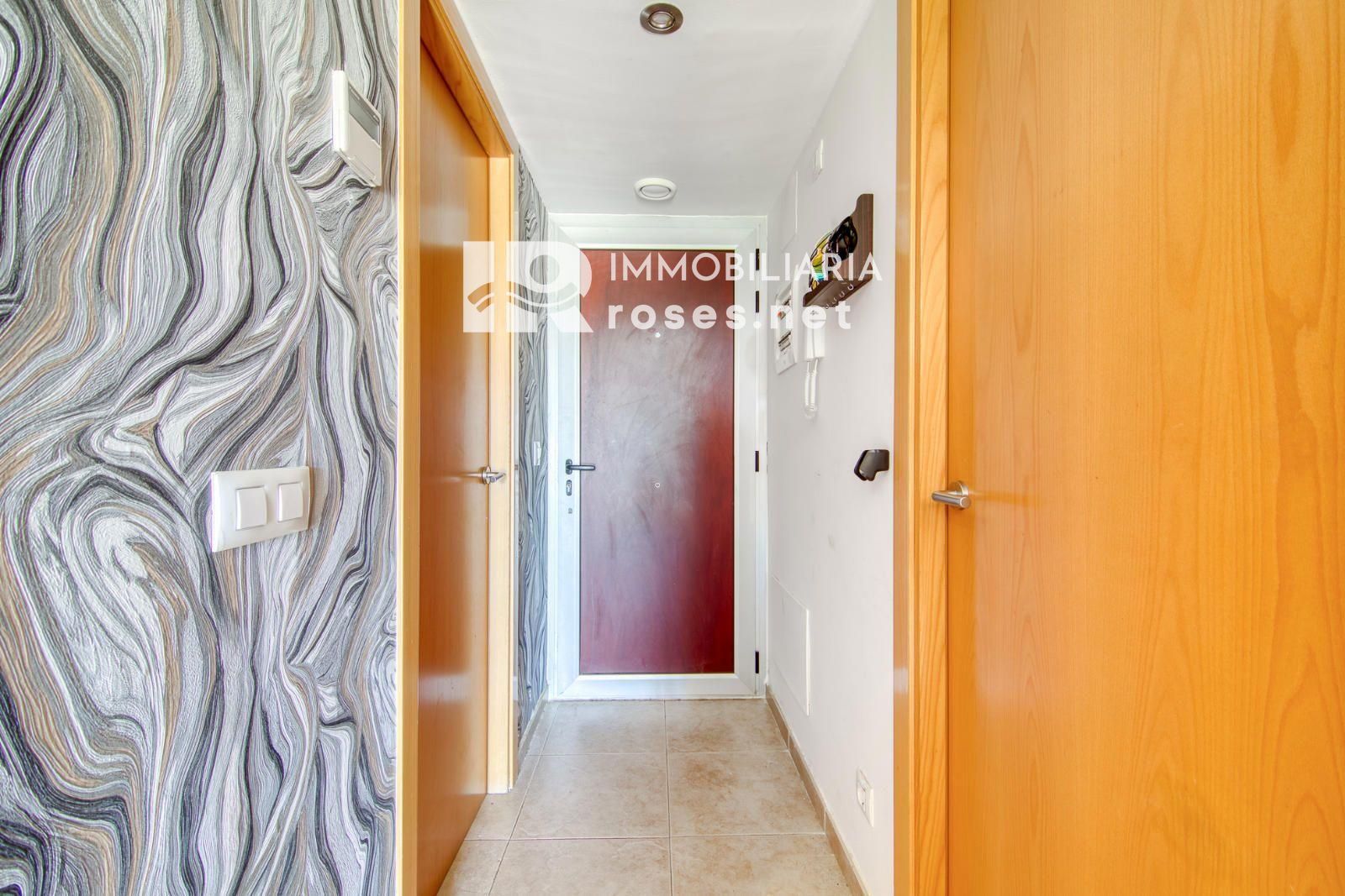 Apartamento moderno en planta baja con terraza y piscina en Santa Margarita
