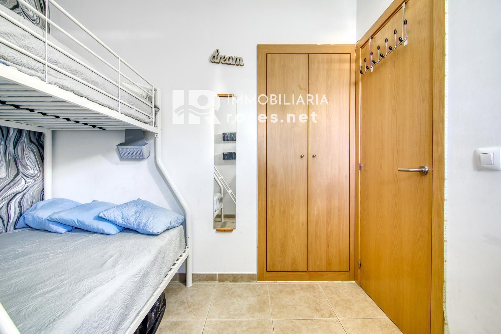 Apartamento moderno en planta baja con terraza y piscina en Santa Margarita