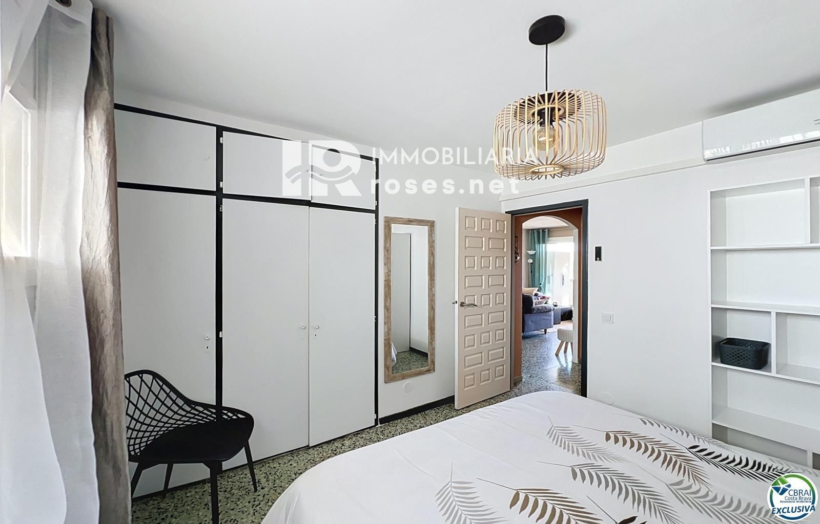 Apartamento reformado con terraza a 150 m de la playa – Empuriabrava - Foto 15
