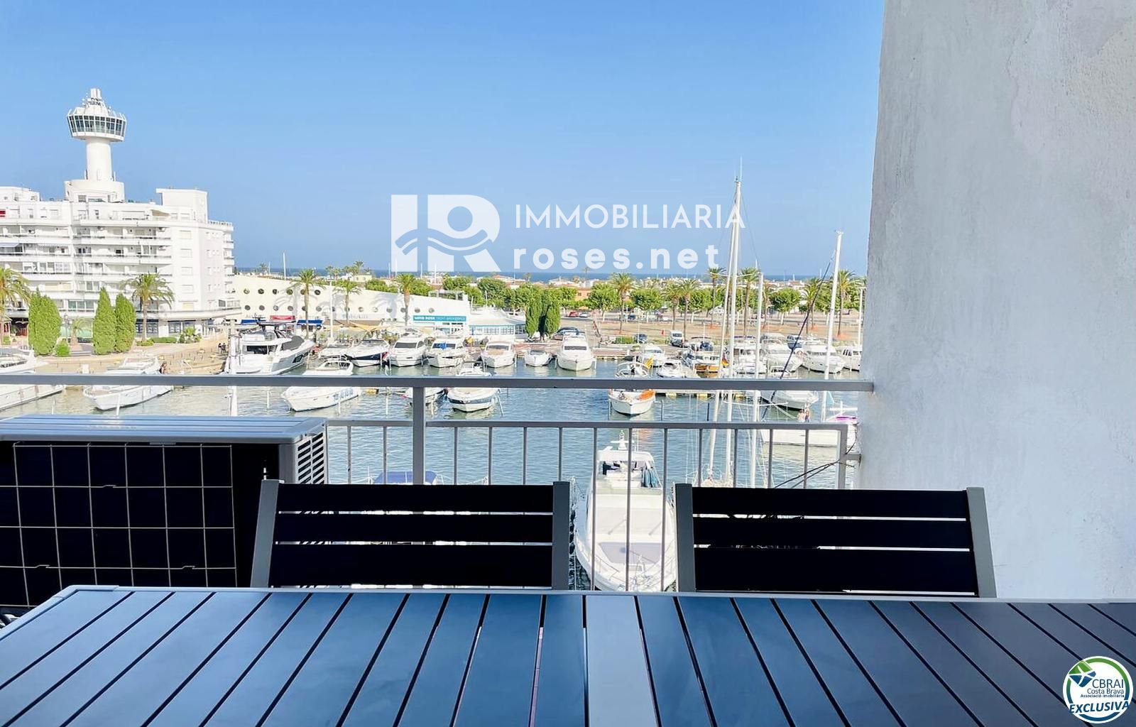 Apartamento renovado con terraza y vistas al canal y al mar - Foto 15