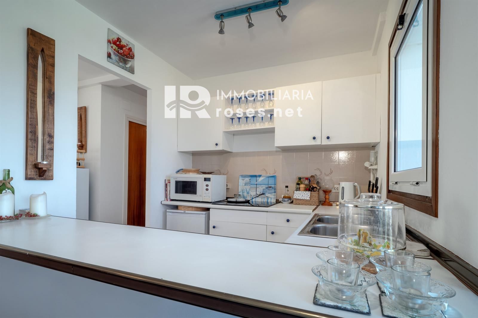 Appartement situé sur la troisième ligne de mer avec piscine, jardin et parking - Foto 10