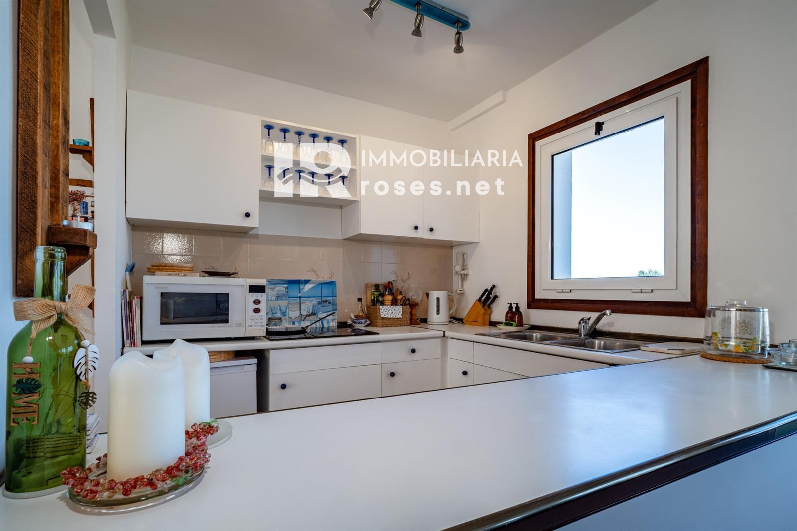 Appartement situé sur la troisième ligne de mer avec piscine, jardin et parking - Foto 11