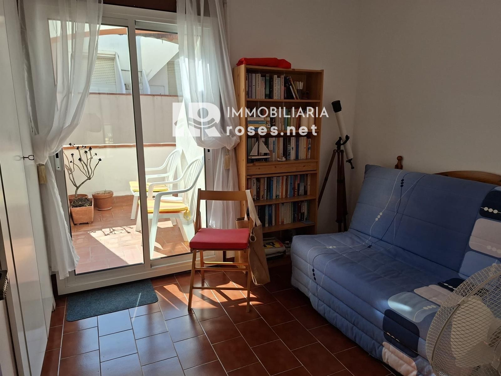 Appartement situé sur la troisième ligne de mer avec piscine, jardin et parking - Foto 26