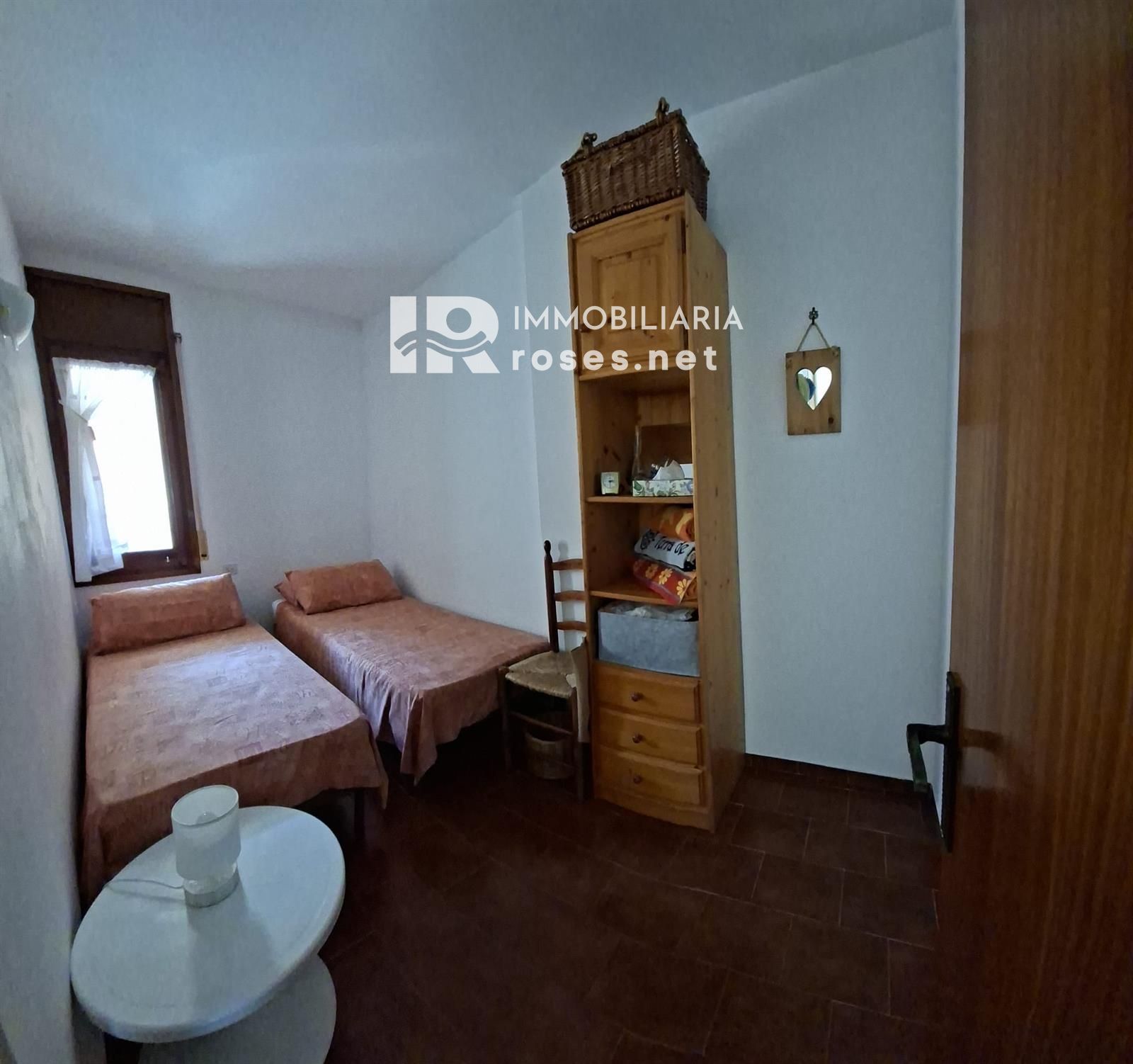 Appartement situé sur la troisième ligne de mer avec piscine, jardin et parking - Foto 27