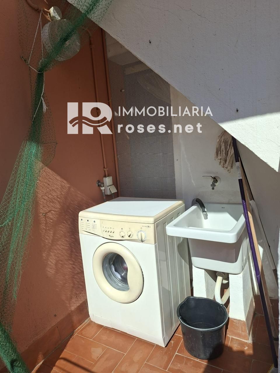 Appartement situé sur la troisième ligne de mer avec piscine, jardin et parking - Foto 31