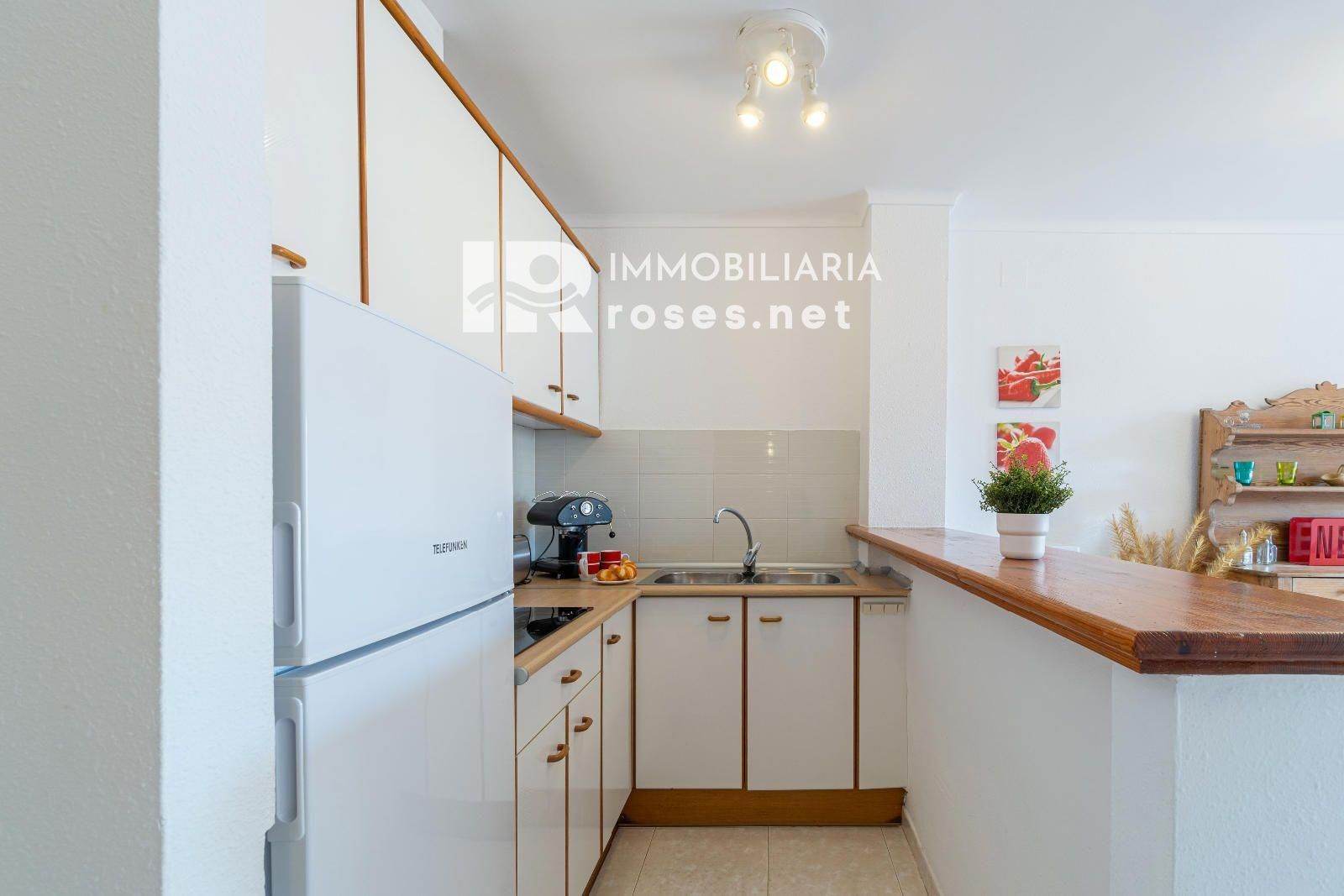 GRAN RESERVA Encantador apartamento a solo 50 metros de la playa, con piscinas, jardines comunitarios y licencia turística - Foto 7